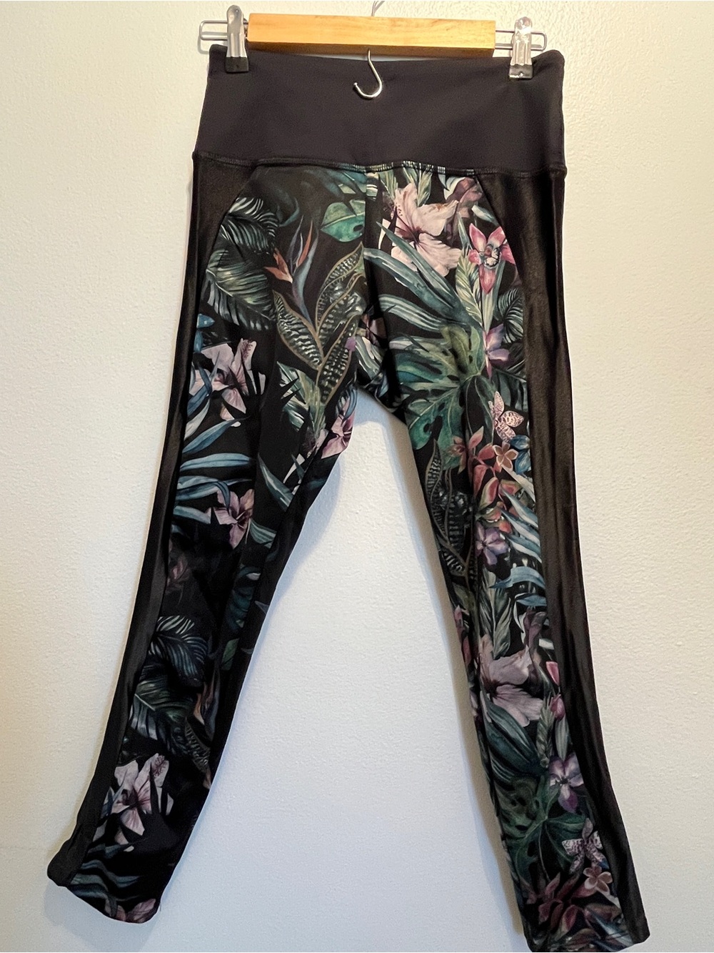 Women’s Black Floral Print Leggings - Stretch Active Bottoms S